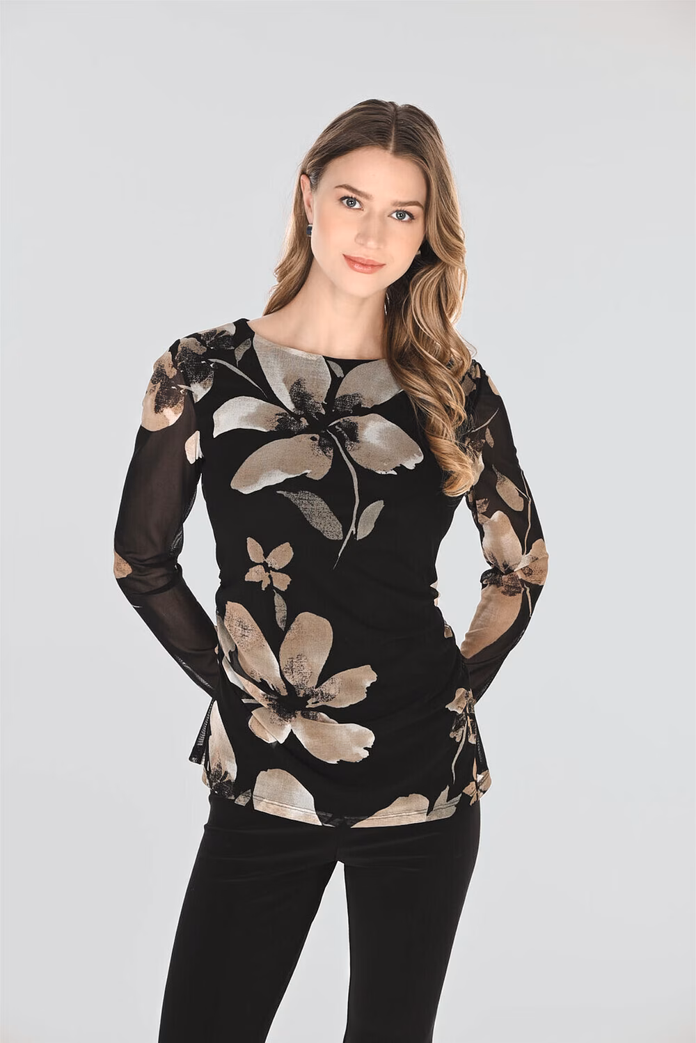Chandail floral – FRANK LYMAN - 263439 - Frank Lyman Chandail floral – FRANK LYMAN - 263439 - Frank Lyman