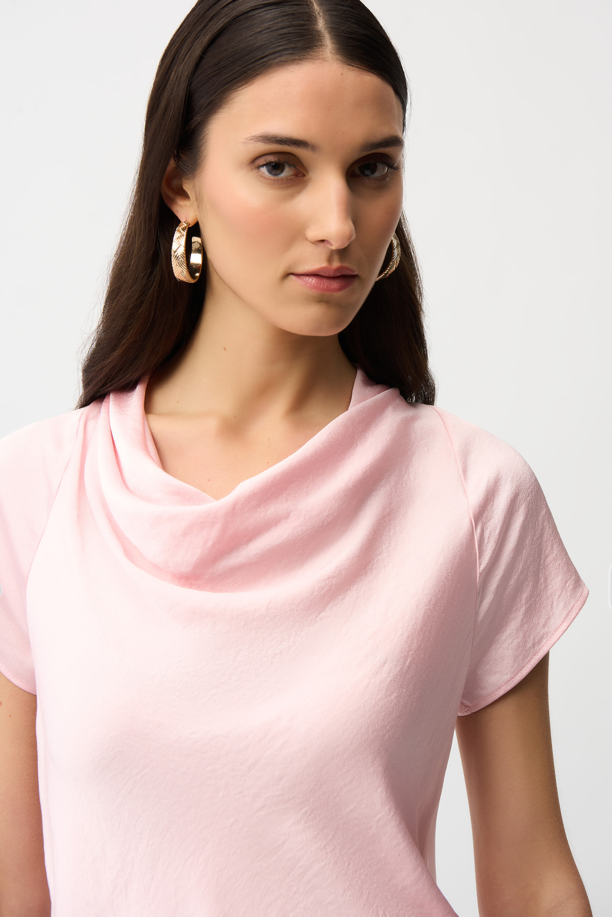 Chandail col drapé – JOSEPH RIBKOFF Chandail col drapé – JOSEPH RIBKOFF