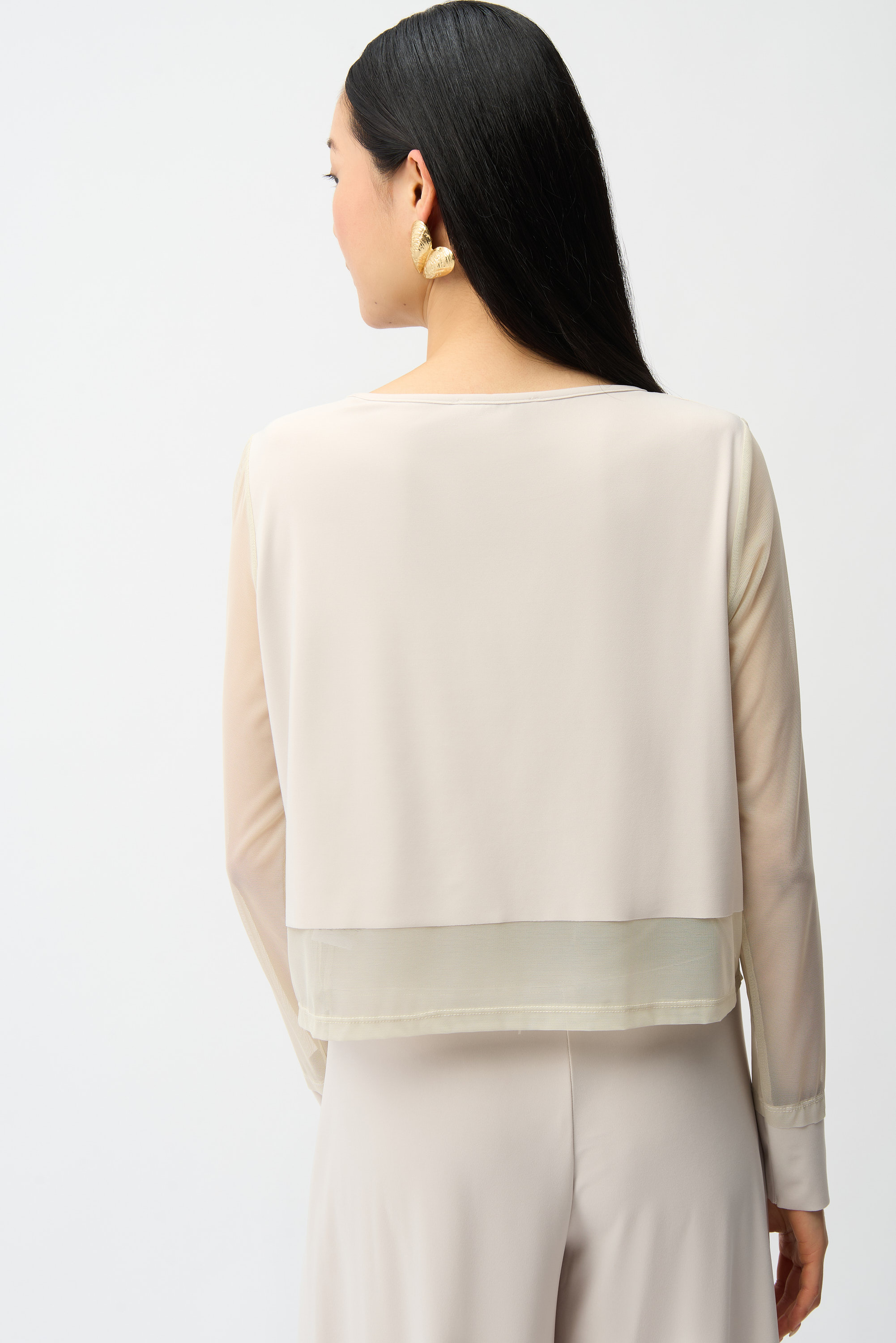 Ensemble chic à col rond et pantalon large avec filet – JOSEPH RIBKOFF Ensemble chic à col rond et pantalon large avec filet – JOSEPH RIBKOFF