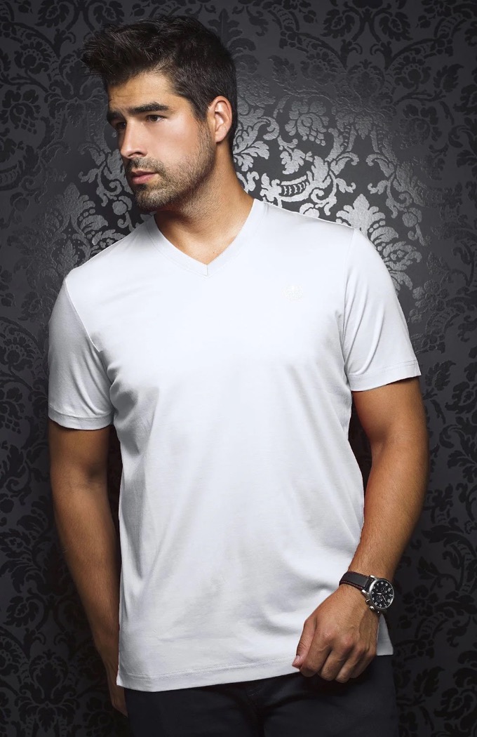 T-shirt Michael encolure en V - AU NOIR - V-MICHAEL - AU NOIR T-shirt Michael encolure en V - AU NOIR - V-MICHAEL - AU NOIR