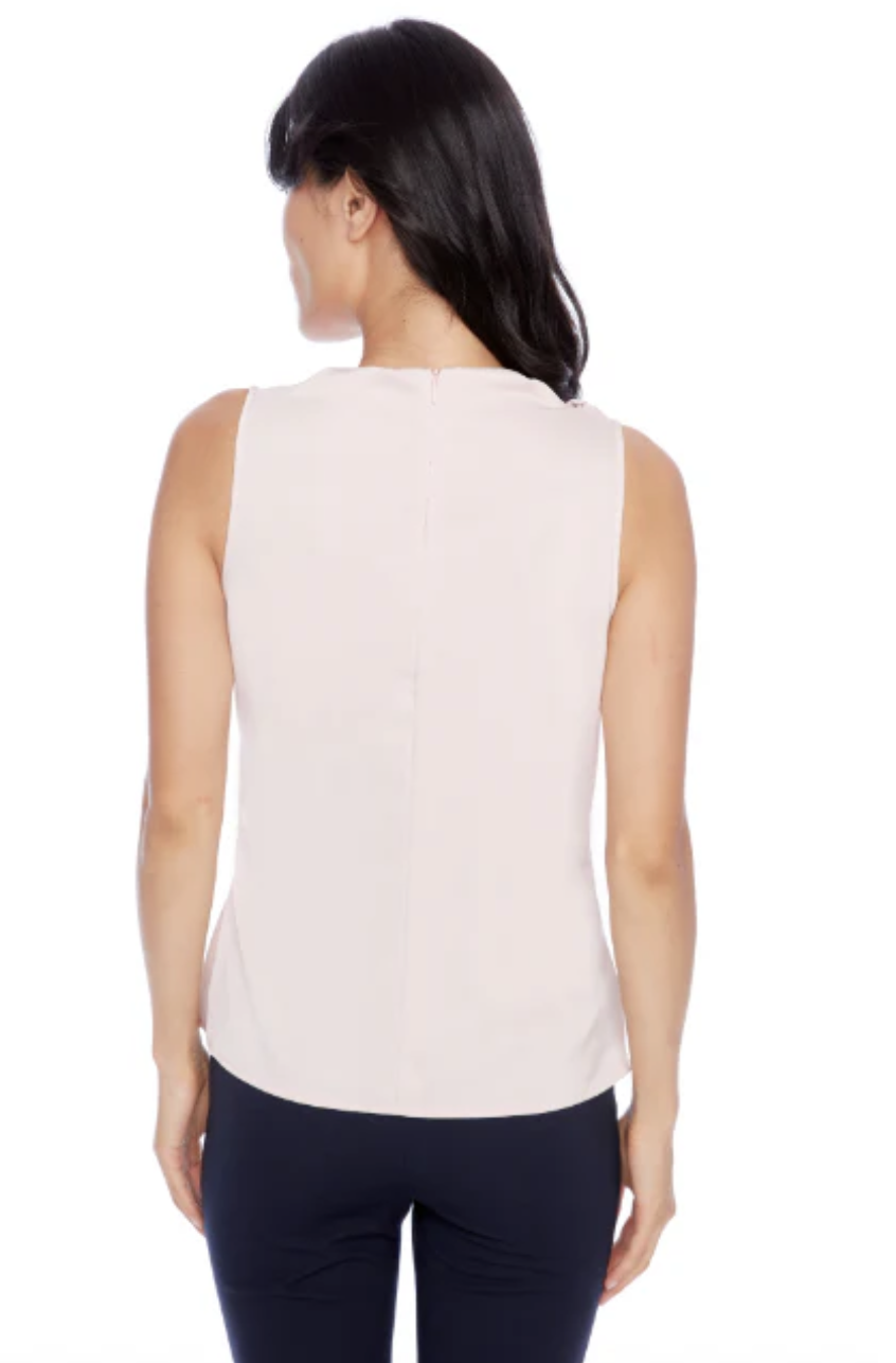 Camisole en satin Veronica - I LOVE TYLER MADISON Camisole en satin Veronica - I LOVE TYLER MADISON