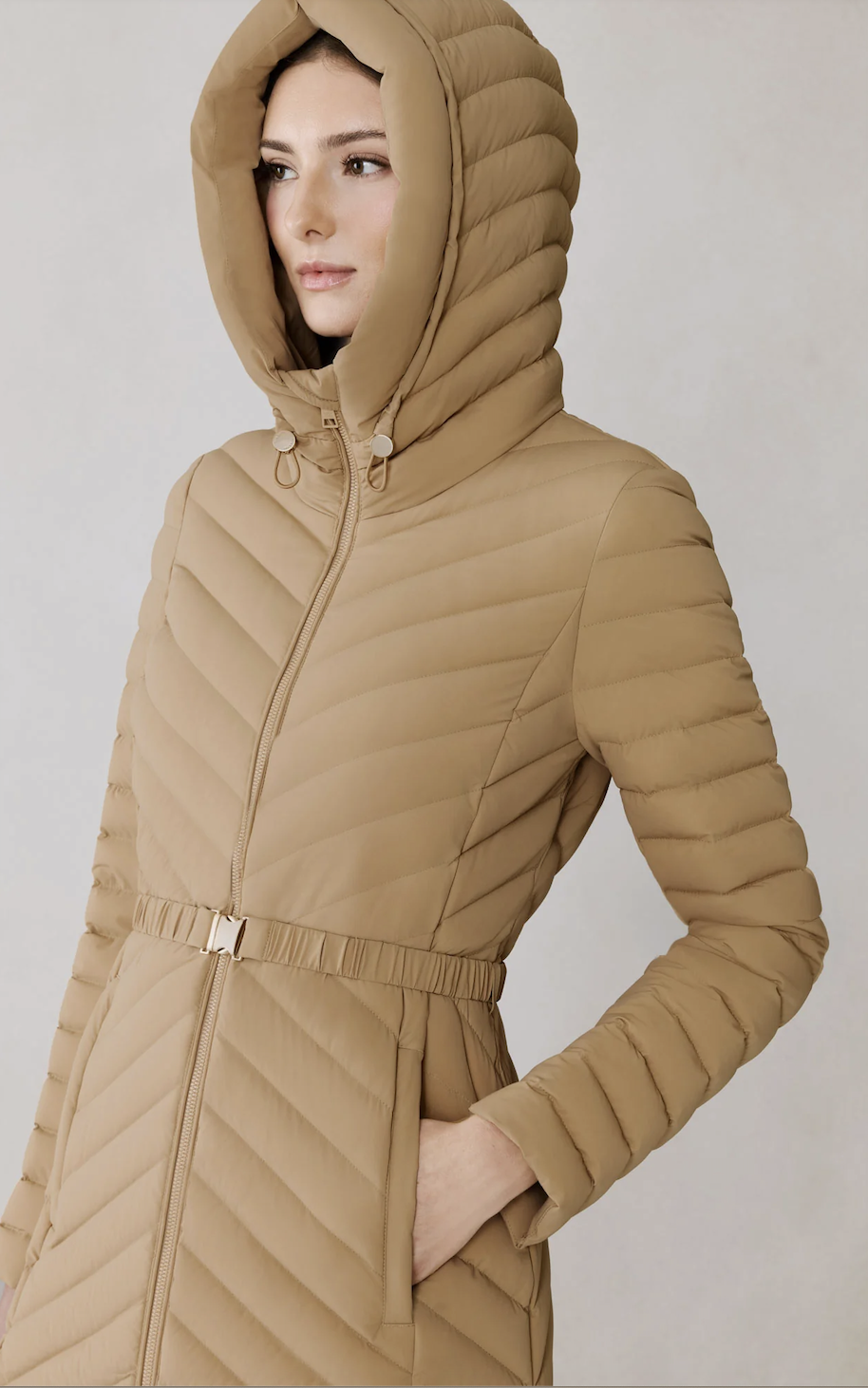 Manteau ESTELLE extensible en duvet avec ceinture - SOIA & KIO Manteau ESTELLE extensible en duvet avec ceinture - SOIA & KIO