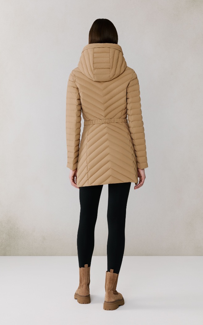 Manteau ESTELLE extensible en duvet avec ceinture - SOIA & KIO Manteau ESTELLE extensible en duvet avec ceinture - SOIA & KIO