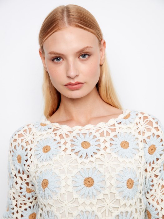 Chandail Crochet Floral – CHARLIE B Chandail Crochet Floral – CHARLIE B