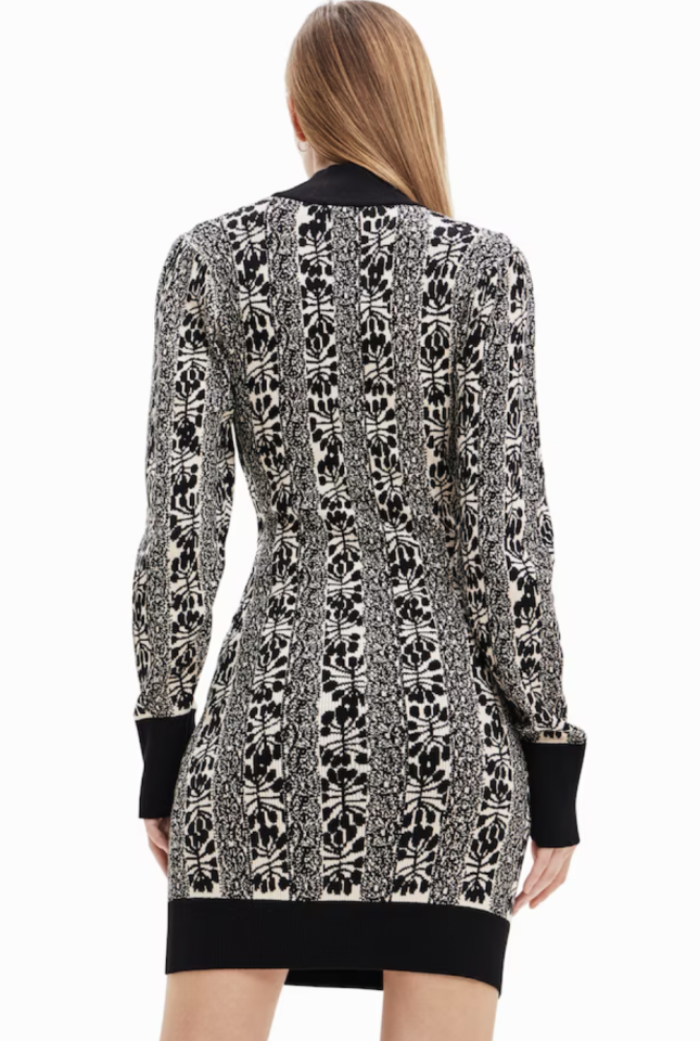 Robe Lacroix noir et blanc 23WWVF01 - DESIGUAL XS Robe Lacroix noir et blanc 23WWVF01 - DESIGUAL XS