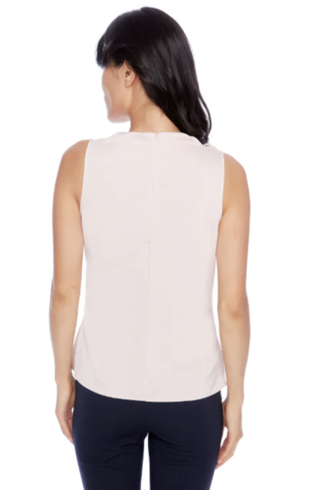 Camisole en satin Veronica - I LOVE TYLER MADISON Camisole en satin Veronica - I LOVE TYLER MADISON