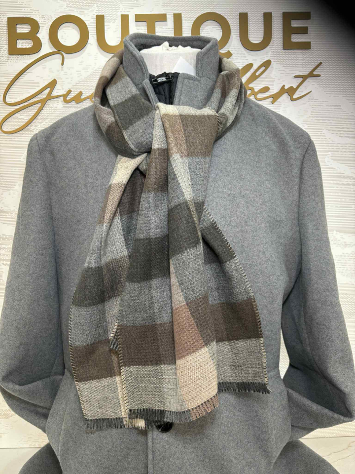 Écharpe à carreaux en mélange cachemire – V. FRAAS - 701146 - V.FRAAS Écharpe à carreaux en mélange cachemire – V. FRAAS - 701146 - V.FRAAS