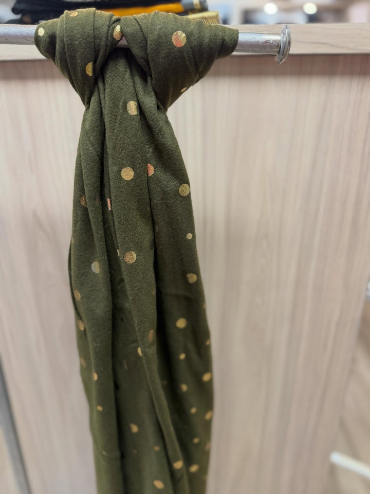 Foulard à tricot saisonnier - LES NANAS - 11533-610 - Les Nanas Foulard à tricot saisonnier - LES NANAS - 11533-610 - Les Nanas