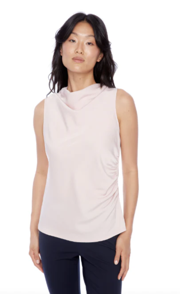 Camisole en satin Veronica - I LOVE TYLER MADISON Camisole en satin Veronica - I LOVE TYLER MADISON
