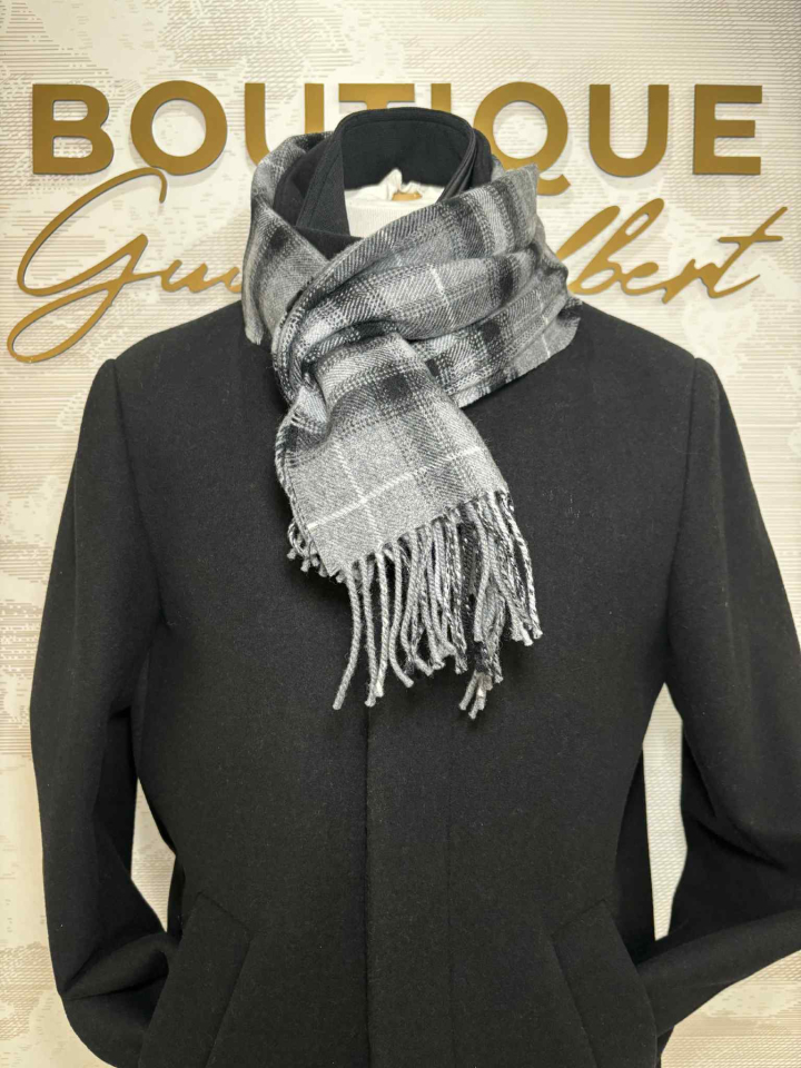 Écharpe à carreaux en mélange cachemire – V. FRAAS - 332014 - V.FRAAS Écharpe à carreaux en mélange cachemire – V. FRAAS - 332014 - V.FRAAS