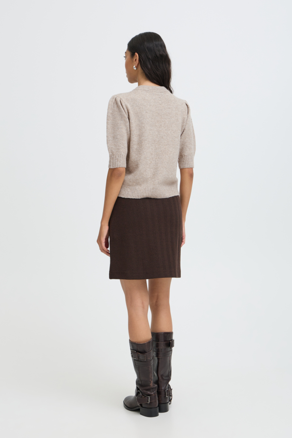 Tricot Osmilla – B.YOUNG
