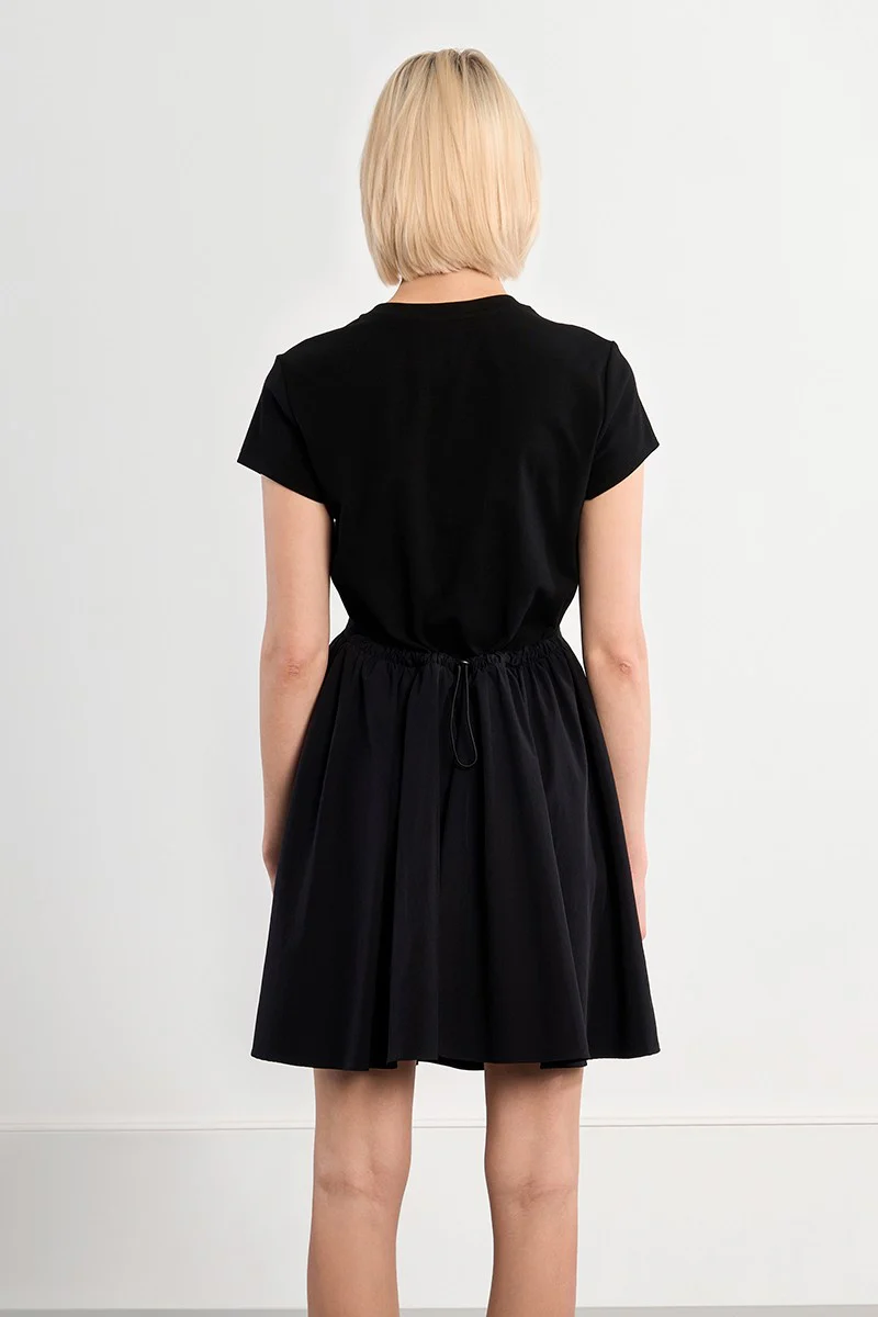 Robe courte élégante – MOLLY BRACKEN