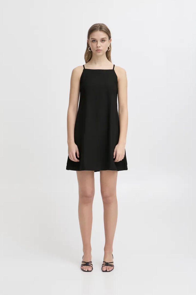 Robe Linno - ICHI - 20122929 - ICHI