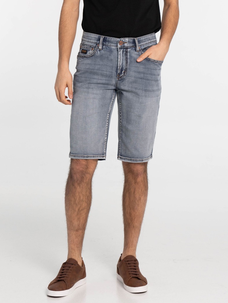 Bermudas Luke - BLACKBULL