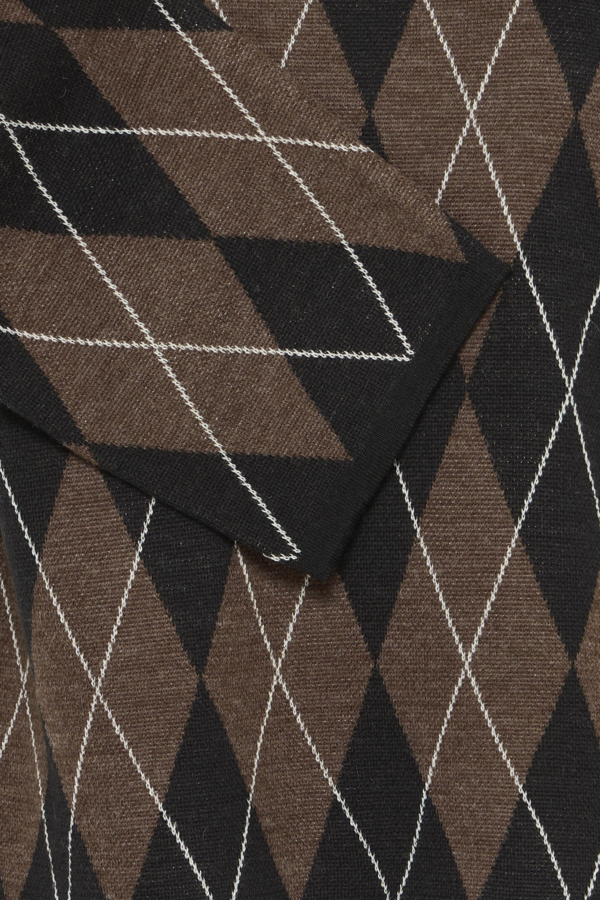 Pull Okaja – B.YOUNG