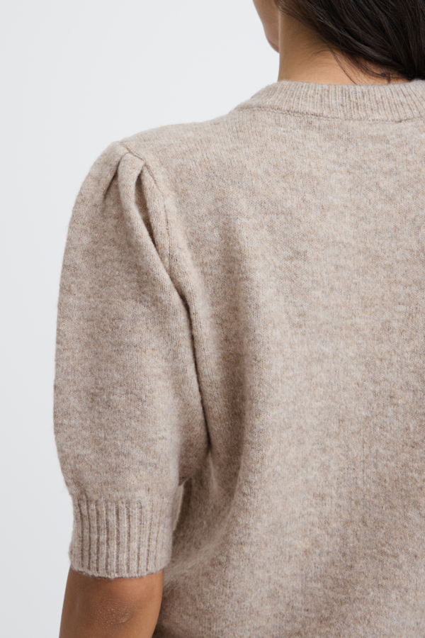 Tricot Osmilla – B.YOUNG