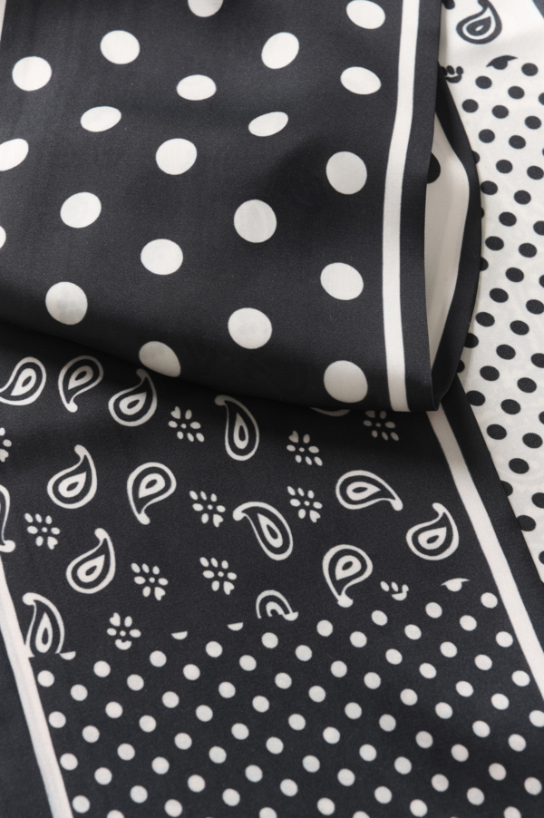 Foulard style cravate – CREAM