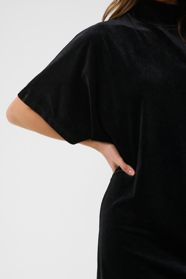Robe Kelly – KAFFE
