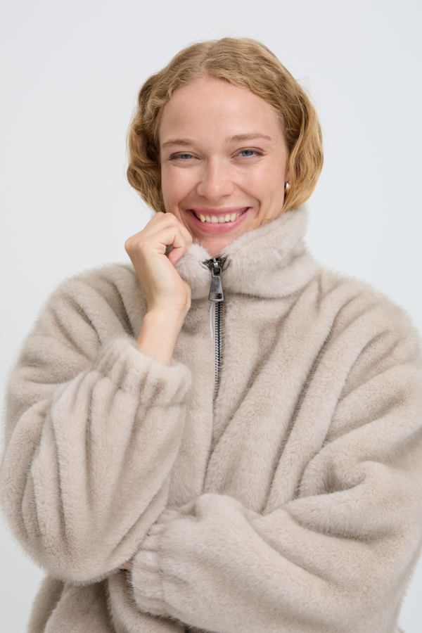 Veste Cornilla – B.YOUNG