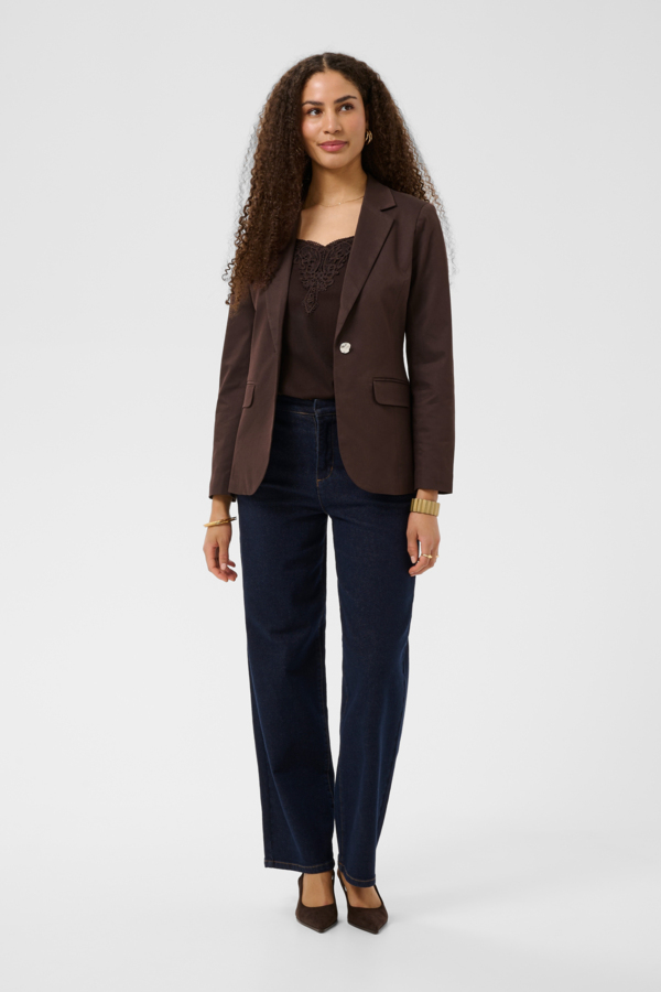Veston Gia – CREAM