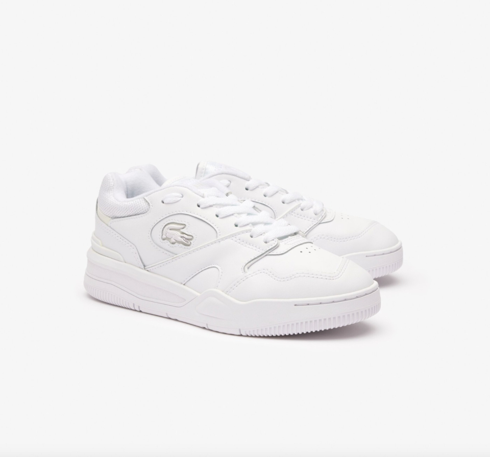 Lacoste court outlet point