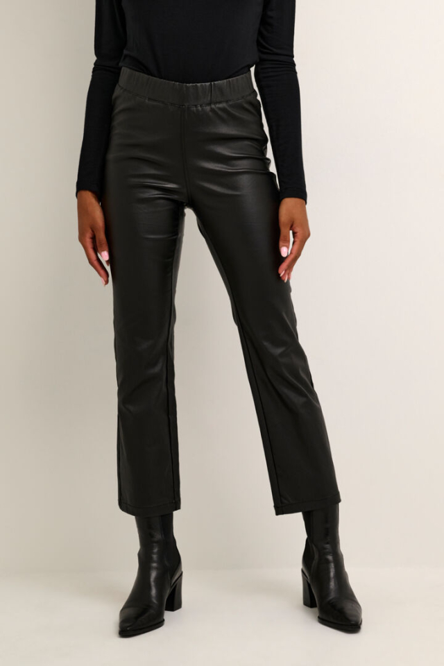 Pantalon 7/8 en faux cuir - KAFFE - 10503875 - KAFFE