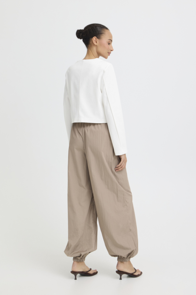 Veston Rizetta écourtée – B.YOUNG