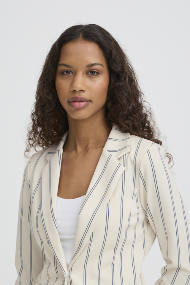 Veston Kate à fines rayures – ICHI