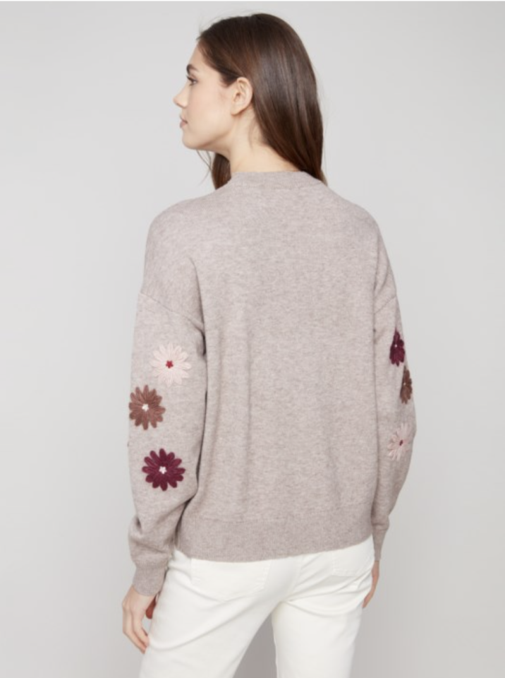 Chandail avec broderies florales – Charlie B